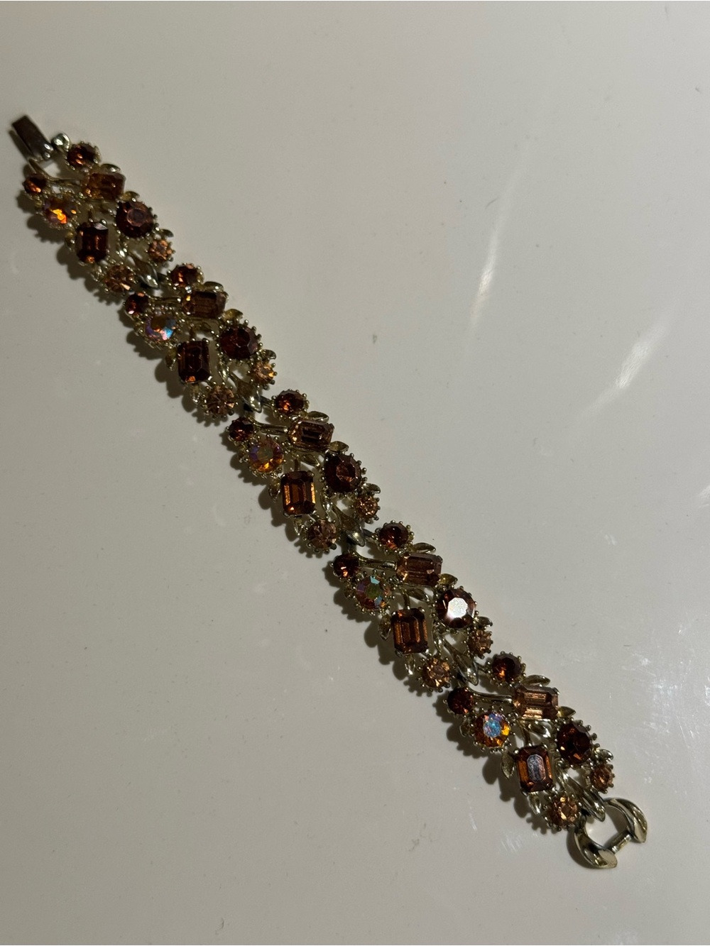 Vintage Lisner Floral Leaves Rhinestone Panel Link Bracelet - Picture 2 of 6